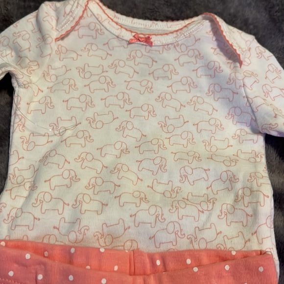 Carters 2 piece NB infant girls outfit.  Top is white with tiny pink elephants. - Picture 2 of 3